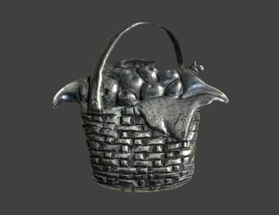 1992 fruit basket pewter pin 1