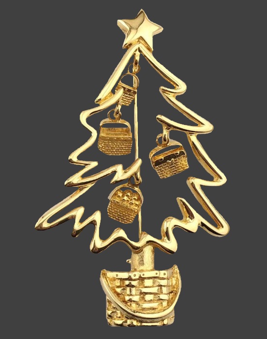 Designed by Paquette for the Longaberger basket company, featured in Nancy Y. Trowbridge's book 'O Christmas Tree'