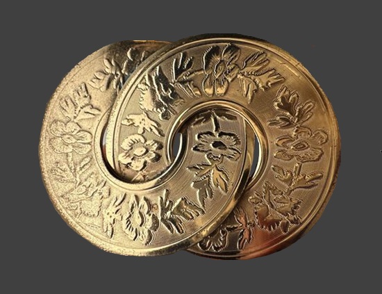 Double circle etched floral pattern brooch pin