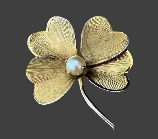 Four leaf clover gold filled faux pearl brooch pin