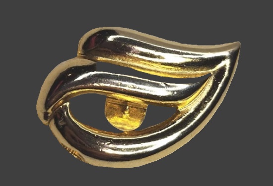 Leaf design gold tone scarf clip