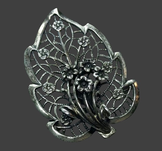 Mid-century filigree design flower bouquet and leaf sterling silver brooch. JewelArt Vintage Sterling Silver Jewelry