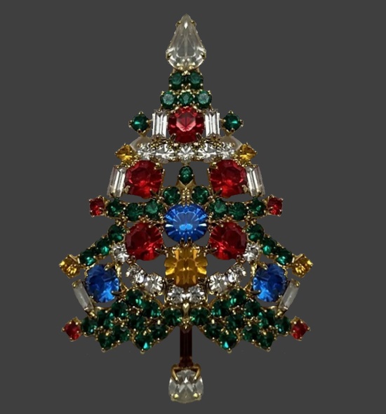 Multicolor rhinestone gold tone Christmas tree brooch pin
