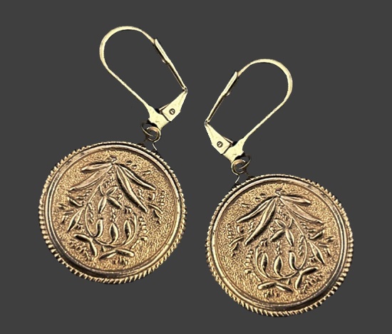 Plant motif round gold tone dangle earrings