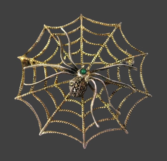 Spider net gold plated silver agate brooch