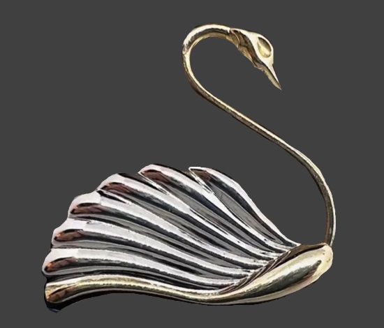 Swan sterling silver gold plated brooch