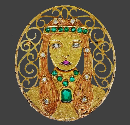 Tribal princess filigree 18 K gold emerald diamond and ruby pendant brooch