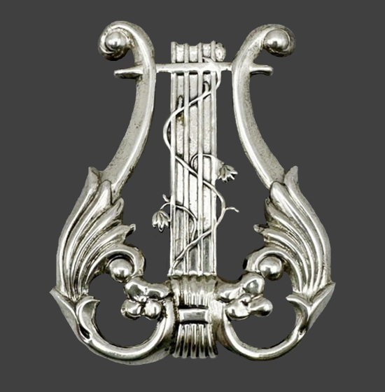 Harp sterling silver brooch