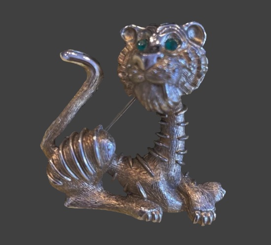 Lion long neck silver plated rhinestone eyes brooch pin