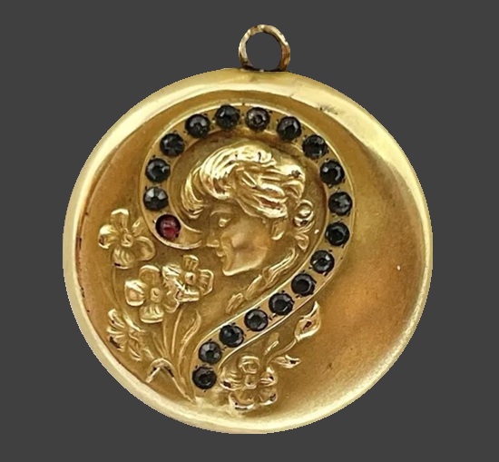 Art Nouveau lady flowers etched gold filled locket