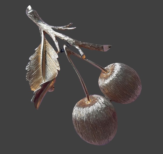 Cherry gold plated brooch pin
