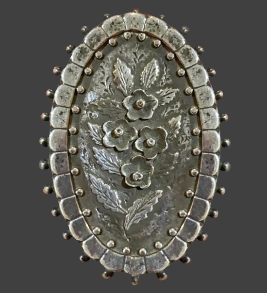 Oval flower engraved sterling silver brooch pin