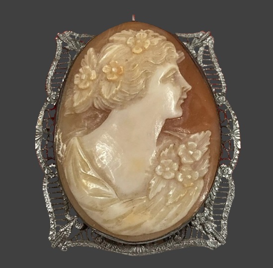 Cameo carved shell filigree sterling brooch pendant