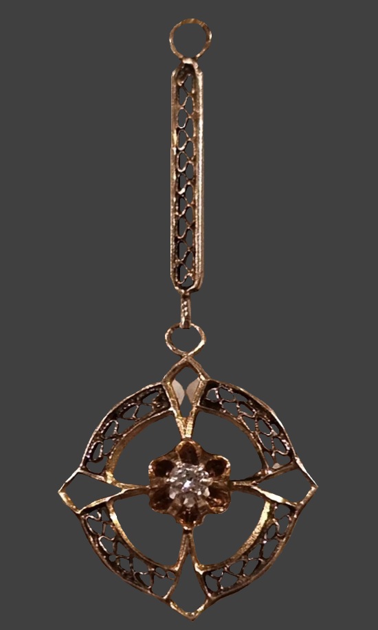 Filigree 10 K gold diamond pendant