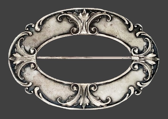Antique Victorian repousse ornate brooch