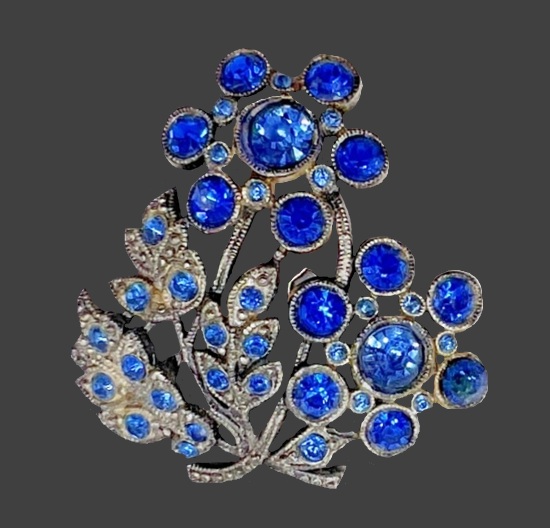 Blue rhinestone flower metal brooch dress clip