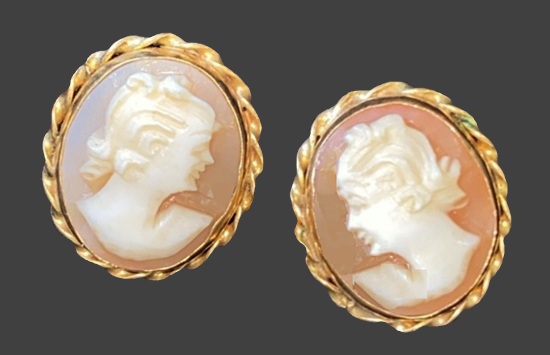 Cameo carved shell 12 K gold screw back earrings