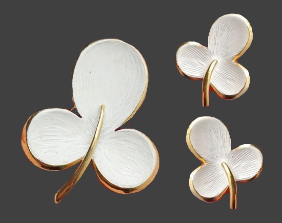 Clover white enamel gold tone brooch and earrings