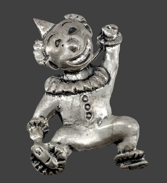 Clown sterling silver brooch pin