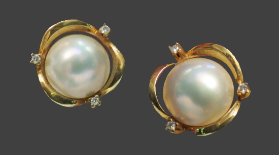 Diamond mabe pearl 14 K gold earrings