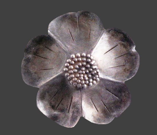Dogwood flower sterling silver brooch pin