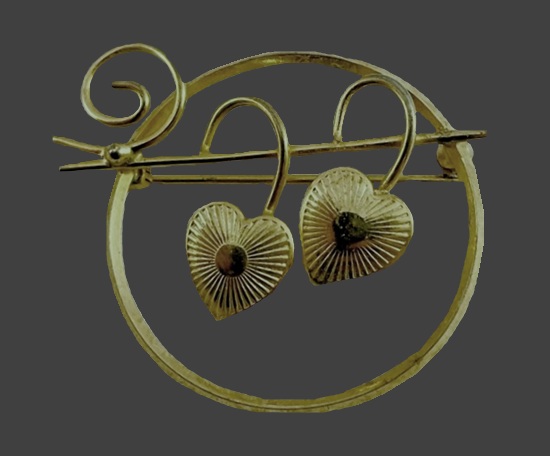 Double heart 12 K gold filled circle pin