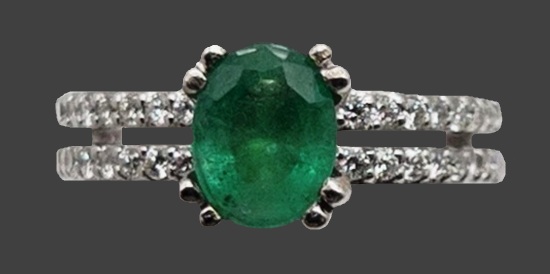 Emerald 14 K white gold diamond ring