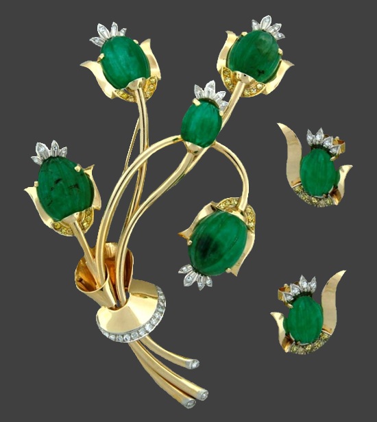 Emerald diamond gold brooch and ear clips
