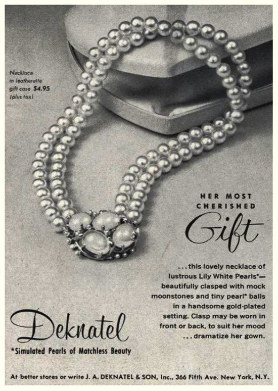 Faux moonstones and pearls gold plated necklace, April 1952