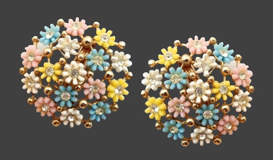 Floral design enamel rhinestones pastel color clip on earrings