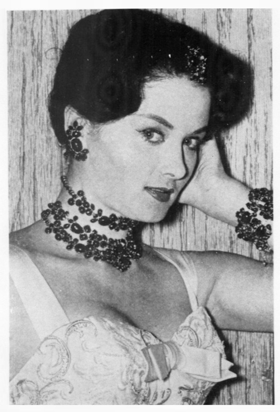 Garnet ensemble by Leru, August 1957