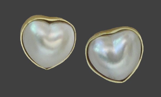 Heart shape mabe pearl 14 K gold earrings