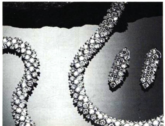 Jewelmasters 65-carat prong set diamond ensemble, 1986