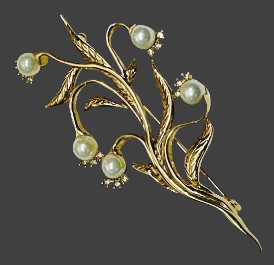 Lily-of-the-valley gold tone faux pearls brooch pin