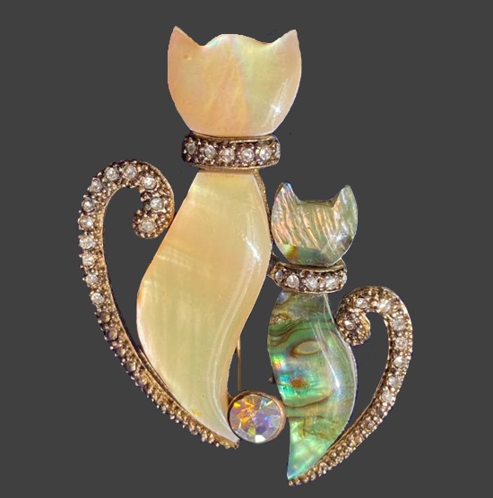 Mother cat and kitten abalone mother of pearl rhinestone brooch