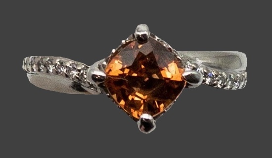 Sapphire diamond gold ring