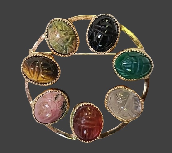Scarab stone gold filled circle brooch
